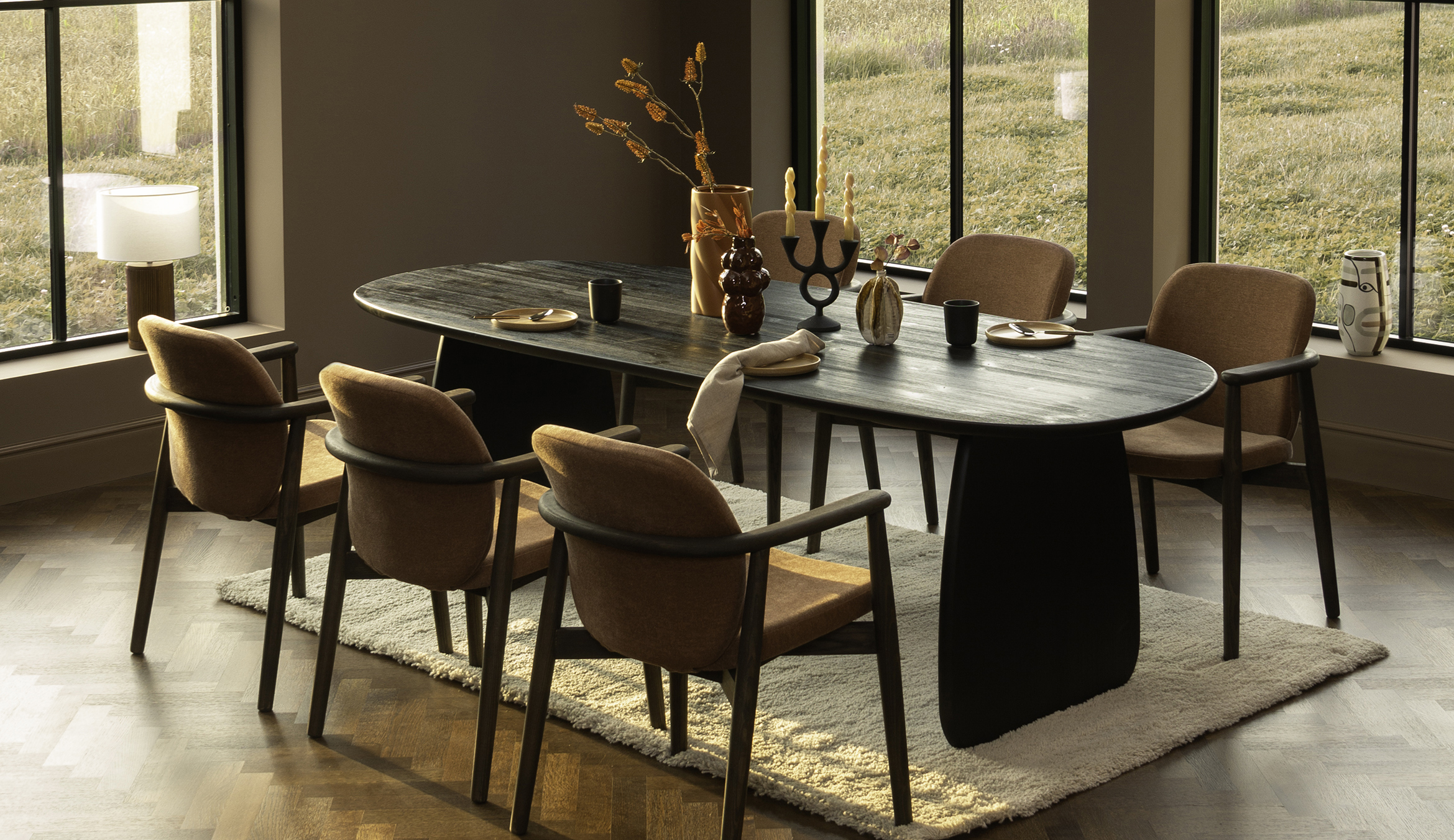 Sorte Møbler: En Elegant og Tidløs Trend for Ditt Hjem